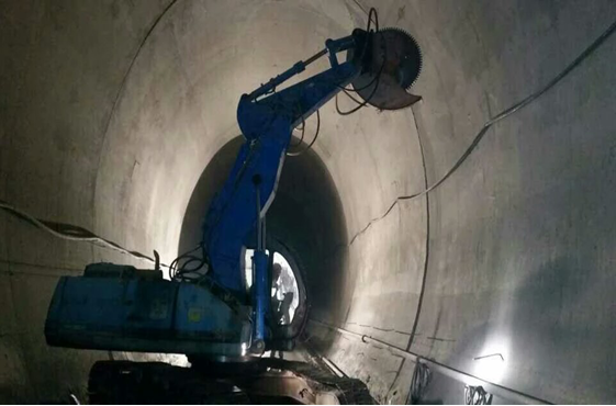  隧道專業(yè)高效拆二換拱 拆除次襯砌 拆除仰拱單據(jù)片液壓切割設(shè)備
